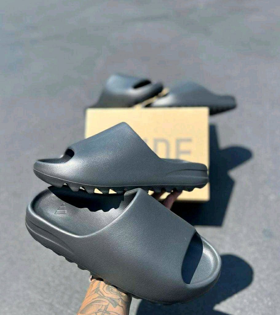 yeezy slides pallets yeezy slides pallets