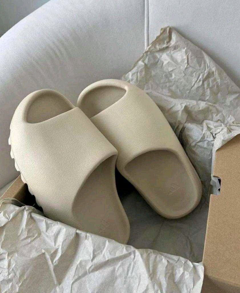 yeezy slides pallets yeezy slides pallets