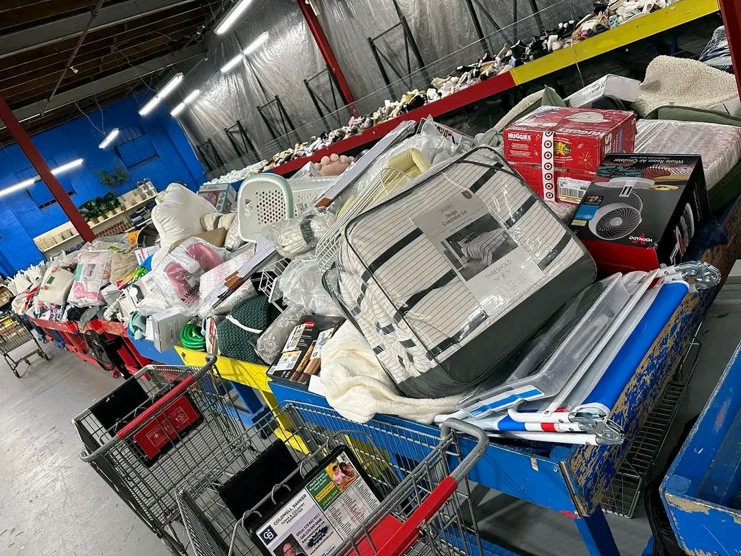 mixed pallets of items mixed pallets of items