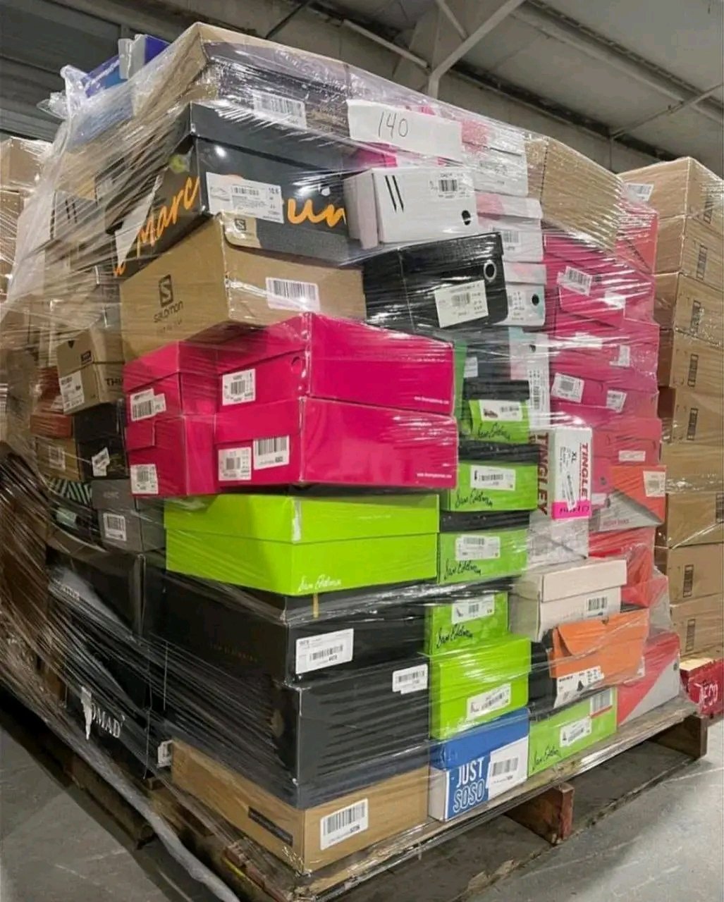 brand new nike sneakers brand new nike sneakers