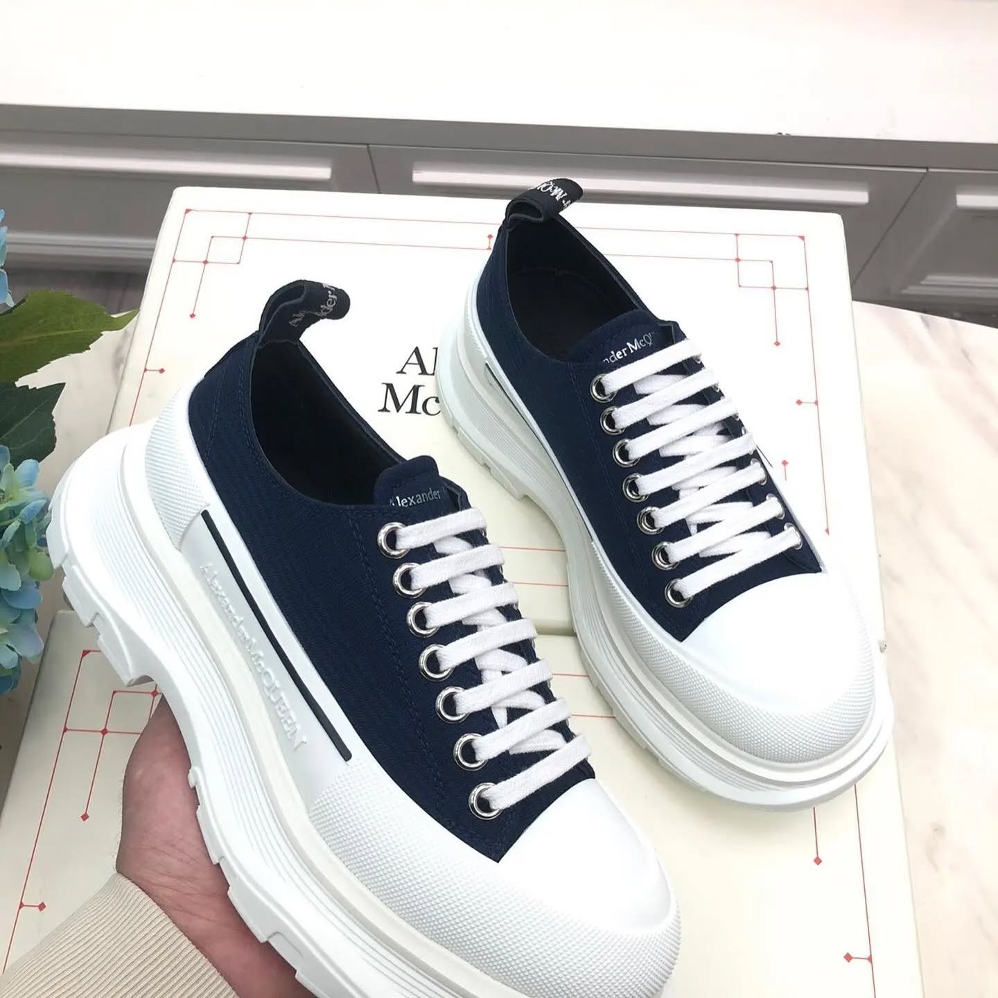 authentic alexander mcqueen sneakers shoe pallets – wholesale authentic alexander mcqueen sneakers shoe pallets – wholesale