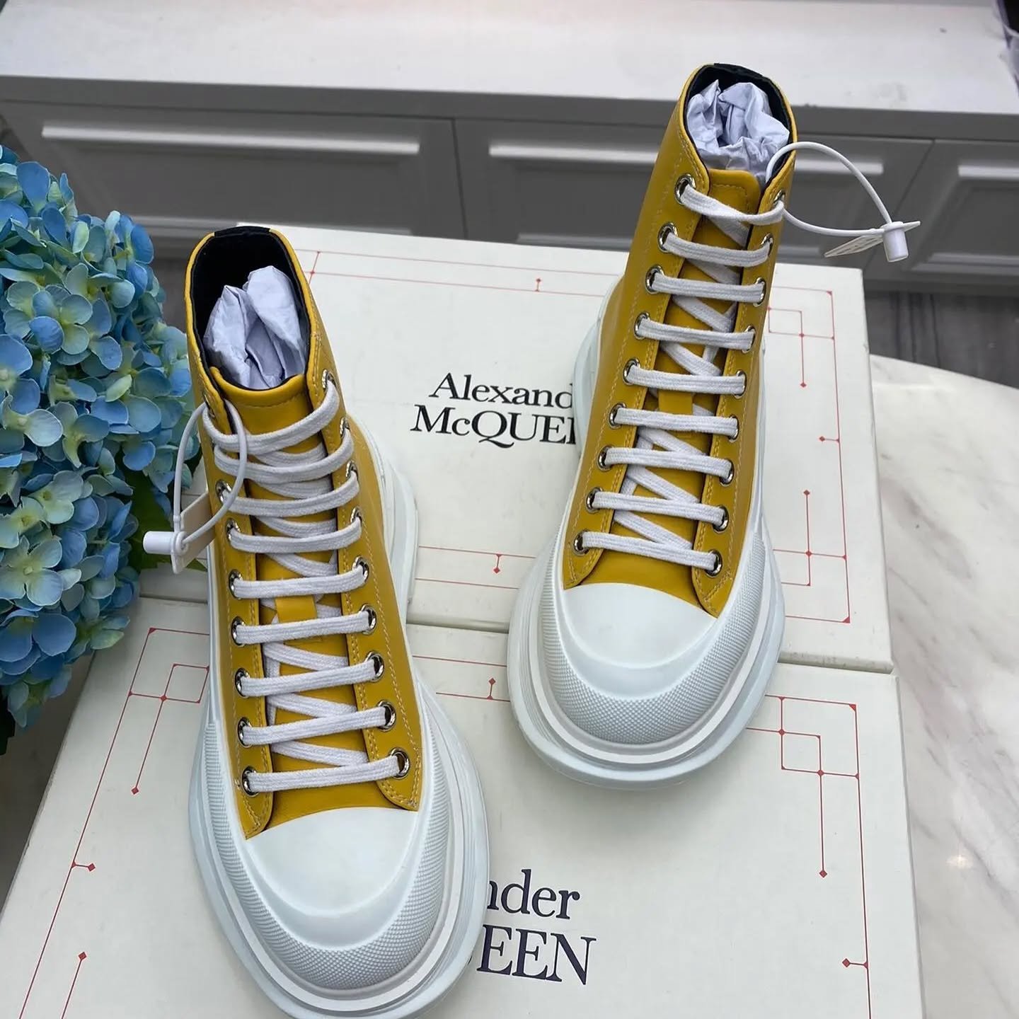 authentic alexander mcqueen sneakers shoe pallets – wholesale authentic alexander mcqueen sneakers shoe pallets – wholesale