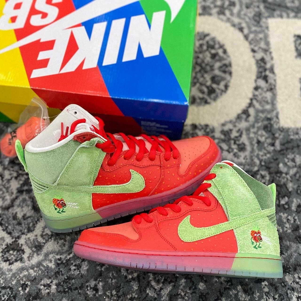 authentic nike shoes wholesale pallet (grade a) authentic nike shoes wholesale pallet (grade a)