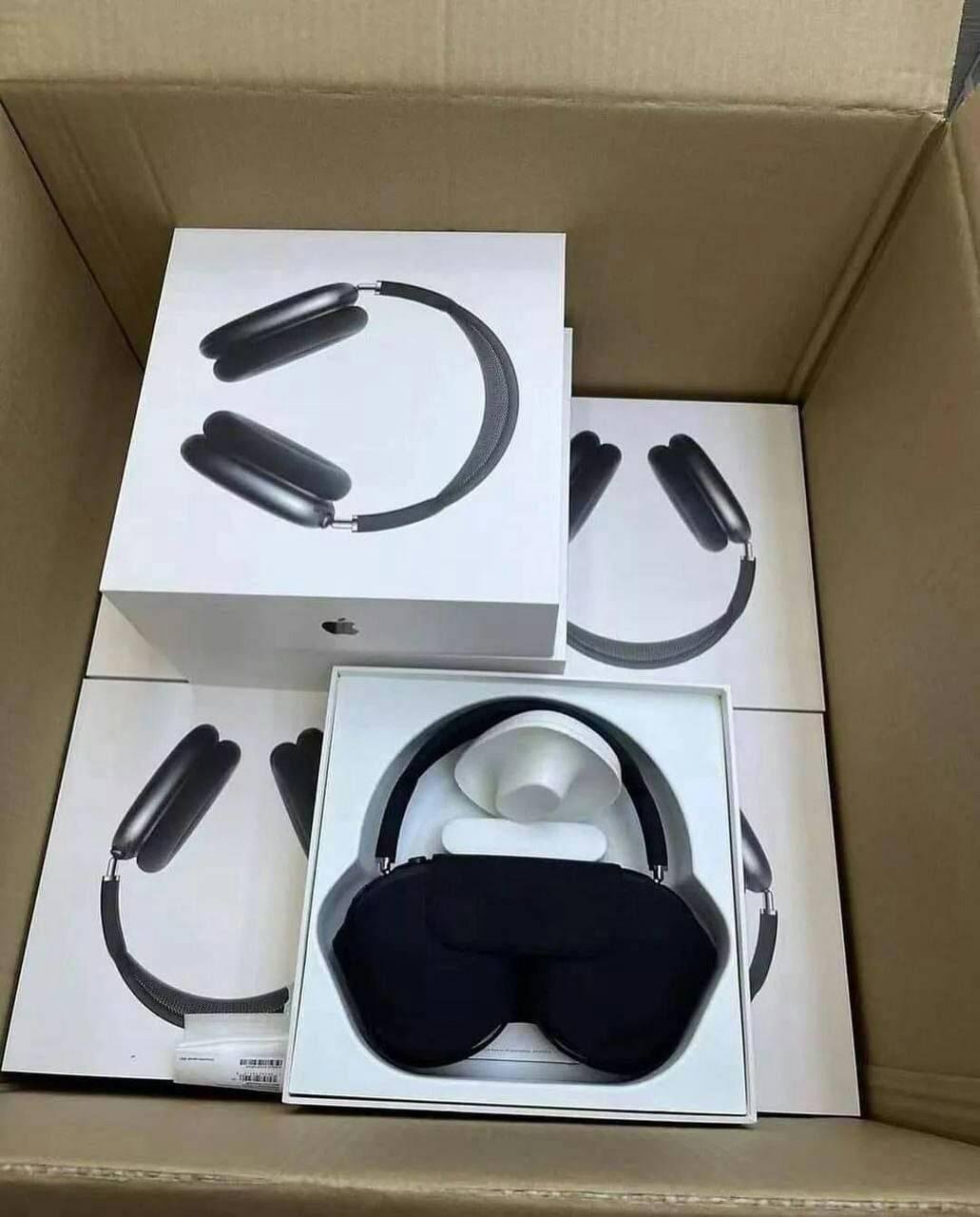 apple airpods max pallets apple airpods max pallets