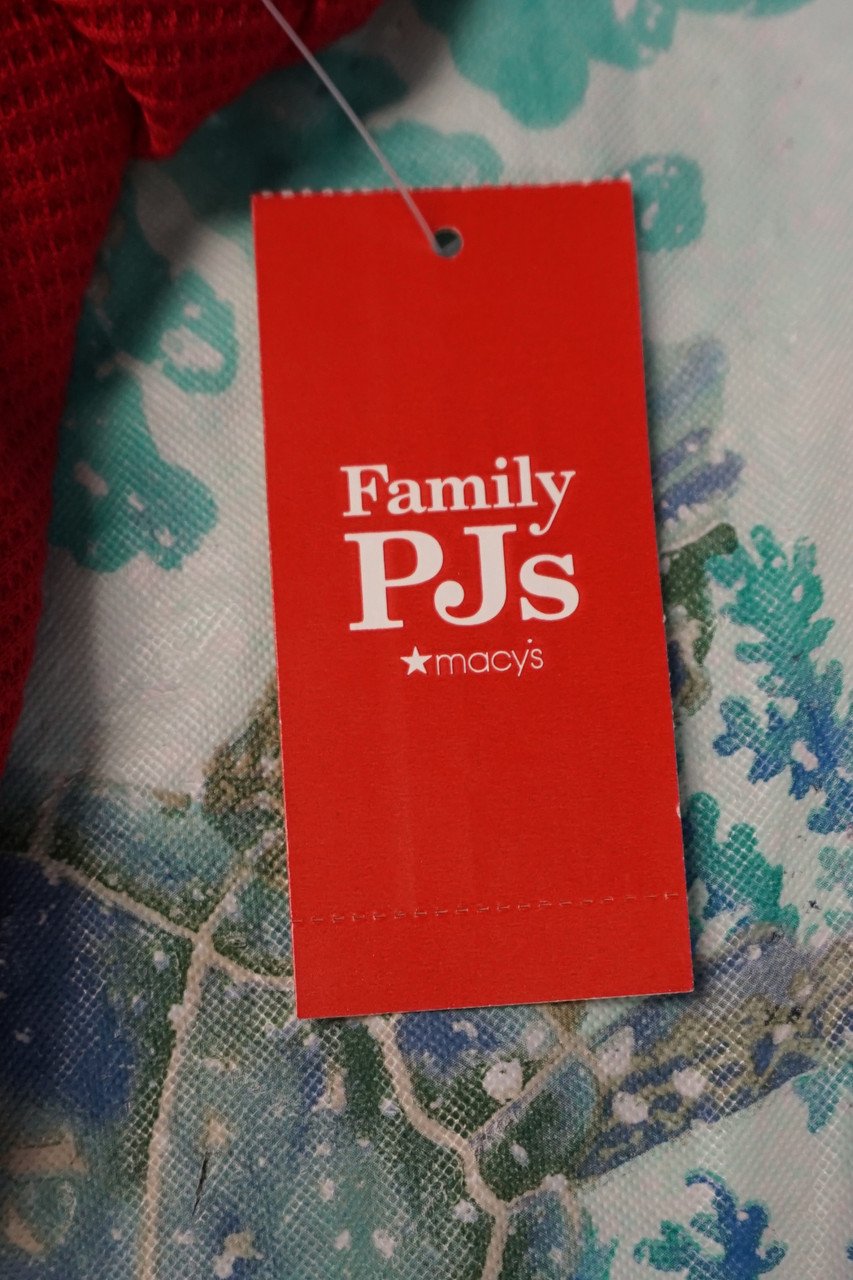 98pc+29pc total m*cys family pjs womens mens pets christmas pajamas holiday